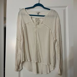 Society Amuse Medium Flowy Long Sleeve